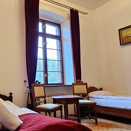 Bed and Breakfast Zamek Жуцево Экстерьер фото