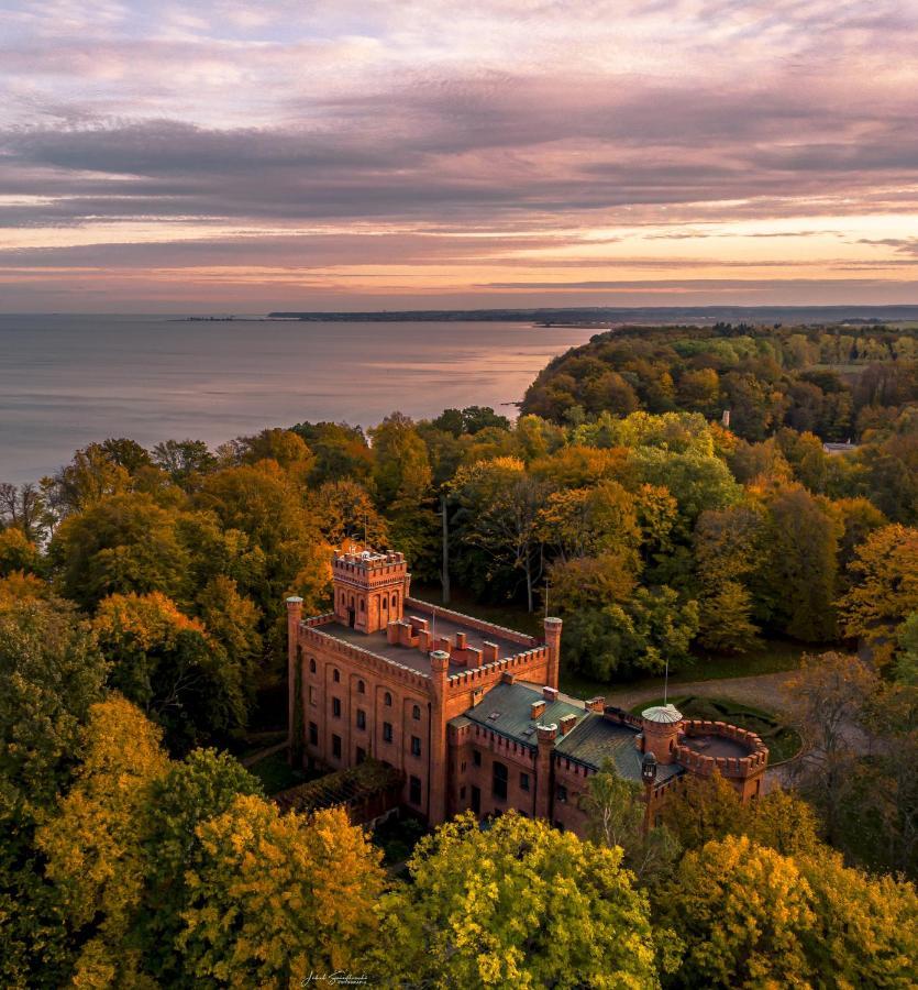Bed and Breakfast Zamek Жуцево Экстерьер фото