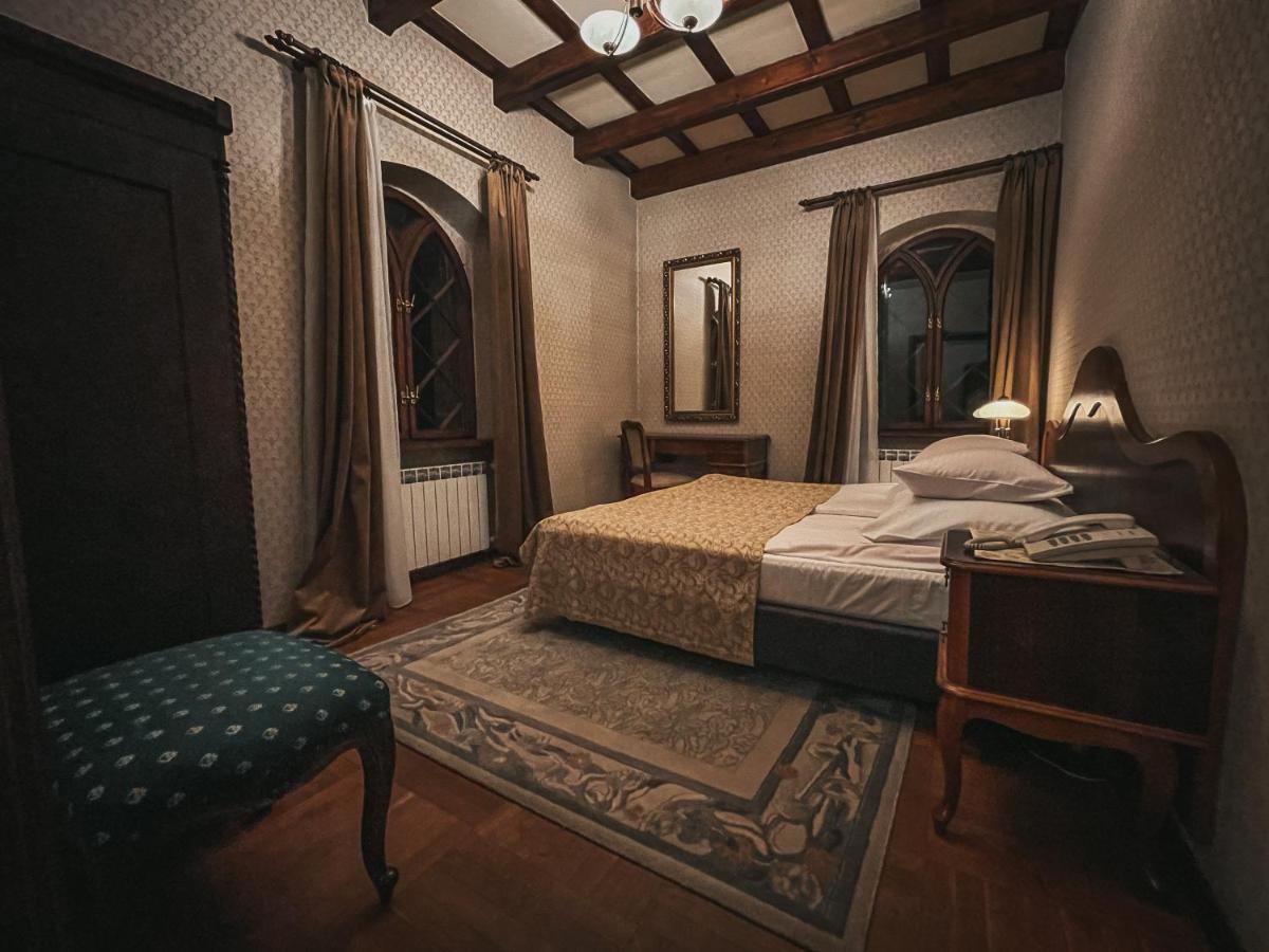Bed and Breakfast Zamek Жуцево Экстерьер фото
