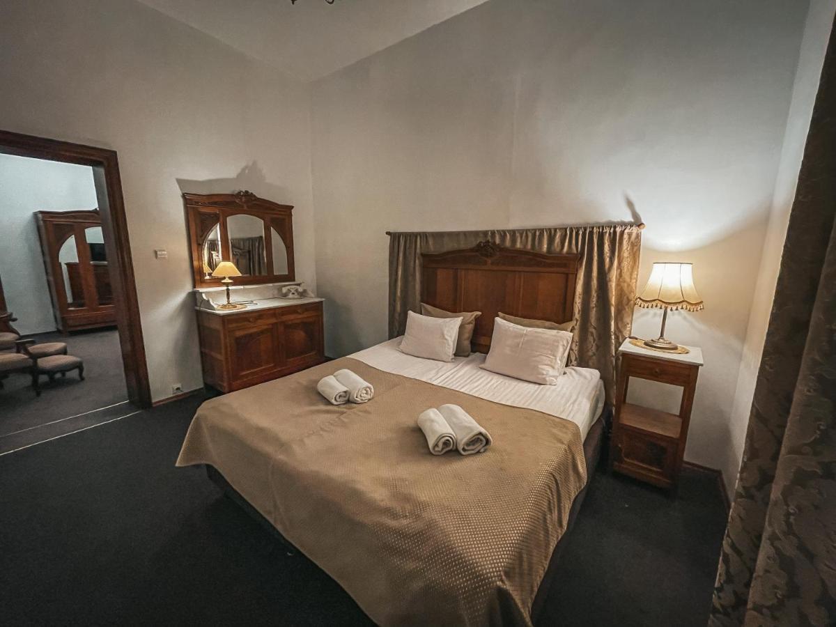 Bed and Breakfast Zamek Жуцево Экстерьер фото