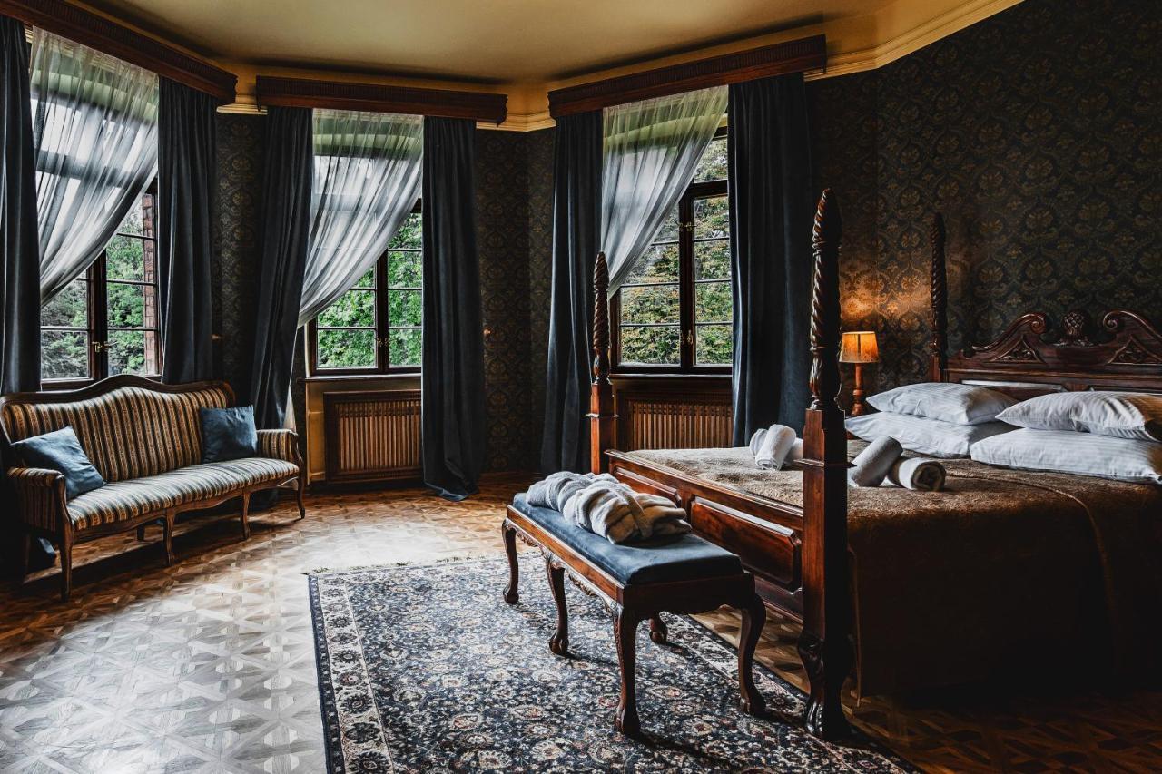 Bed and Breakfast Zamek Жуцево Экстерьер фото