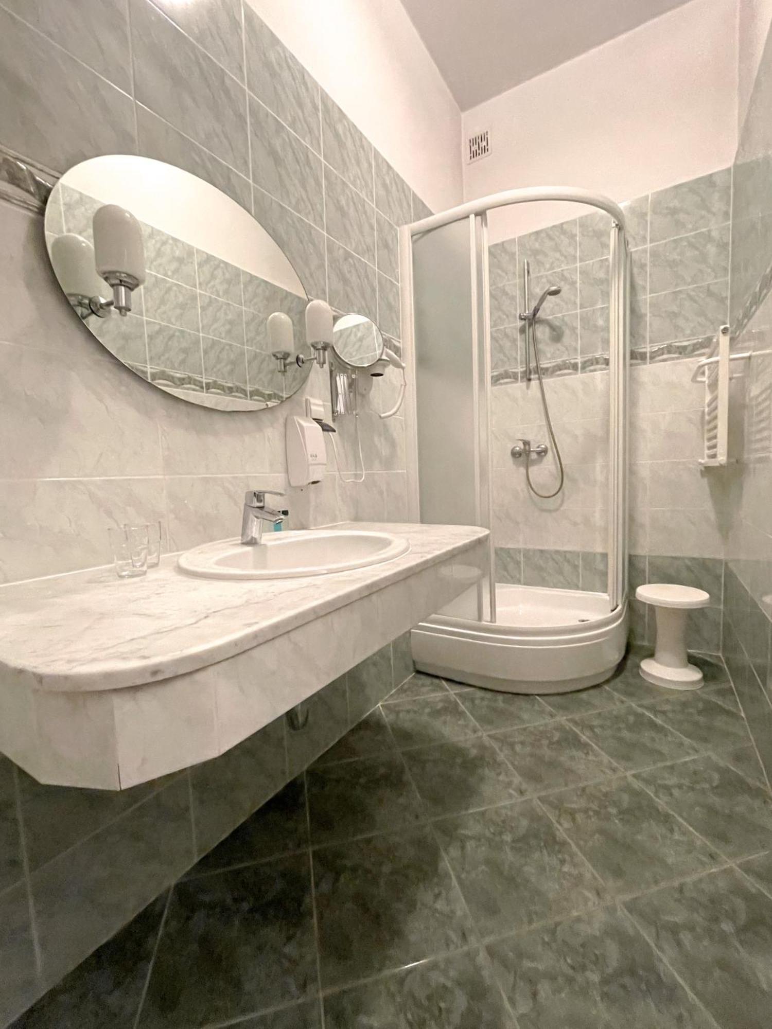 Bed and Breakfast Zamek Жуцево Номер фото
